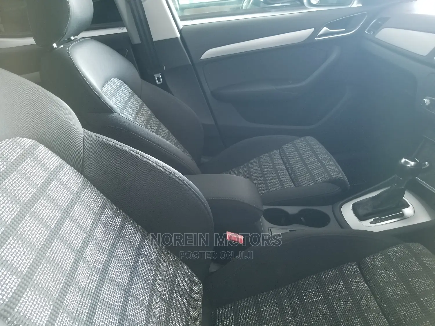 Audi Q3 2.0 TDI 150hp 2015 Gray