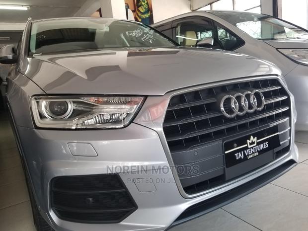 Audi Q3 2.0 TDI 150hp 2015 Gray
