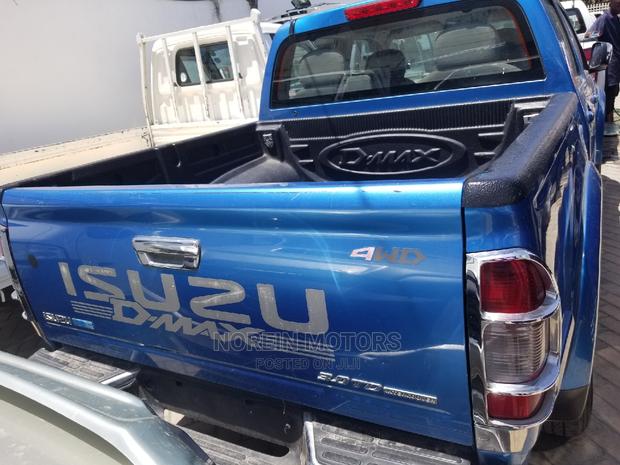 Isuzu D-Max 2010 Blue - thumbnail 9
