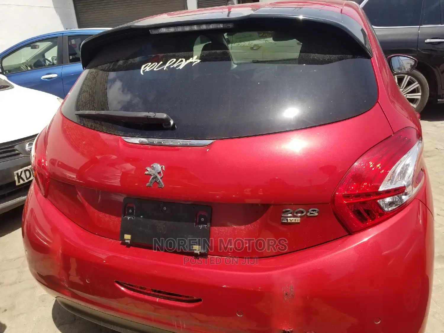Peugeot 208 2015 Red