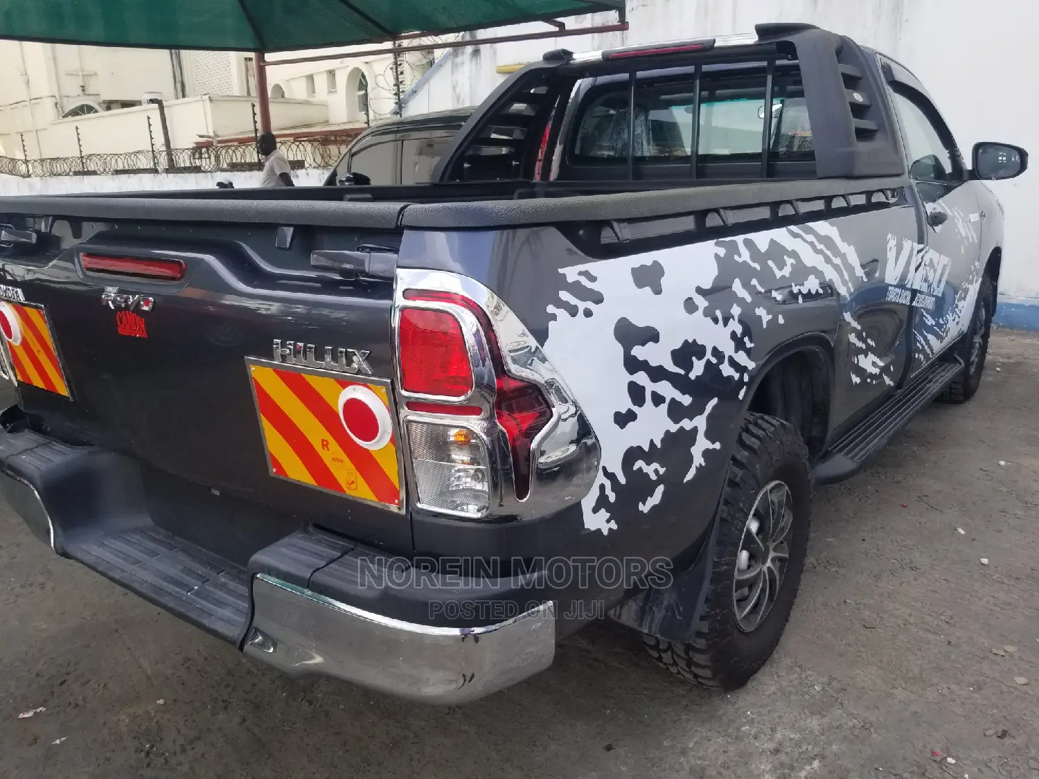 Toyota Hilux SR 4x4 2015 Gray