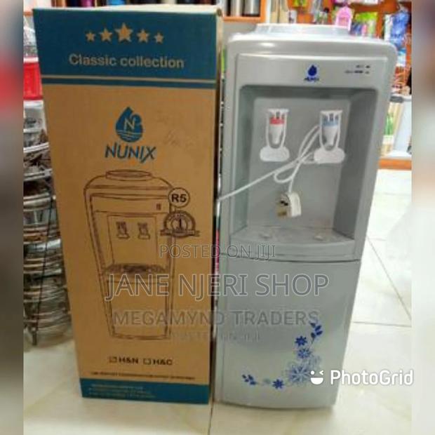 Silver Nunix Dispenser