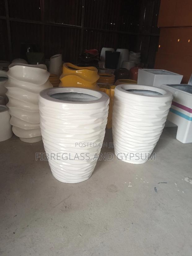 Fibreglass Flower Pots and Planters - thumbnail 3