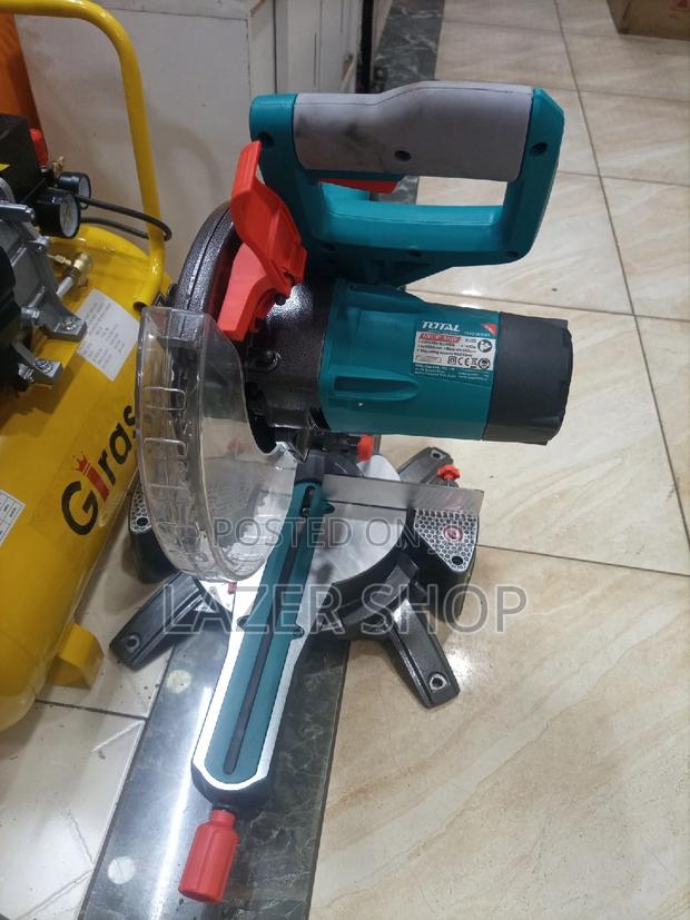 Mitre Saw. - thumbnail 4