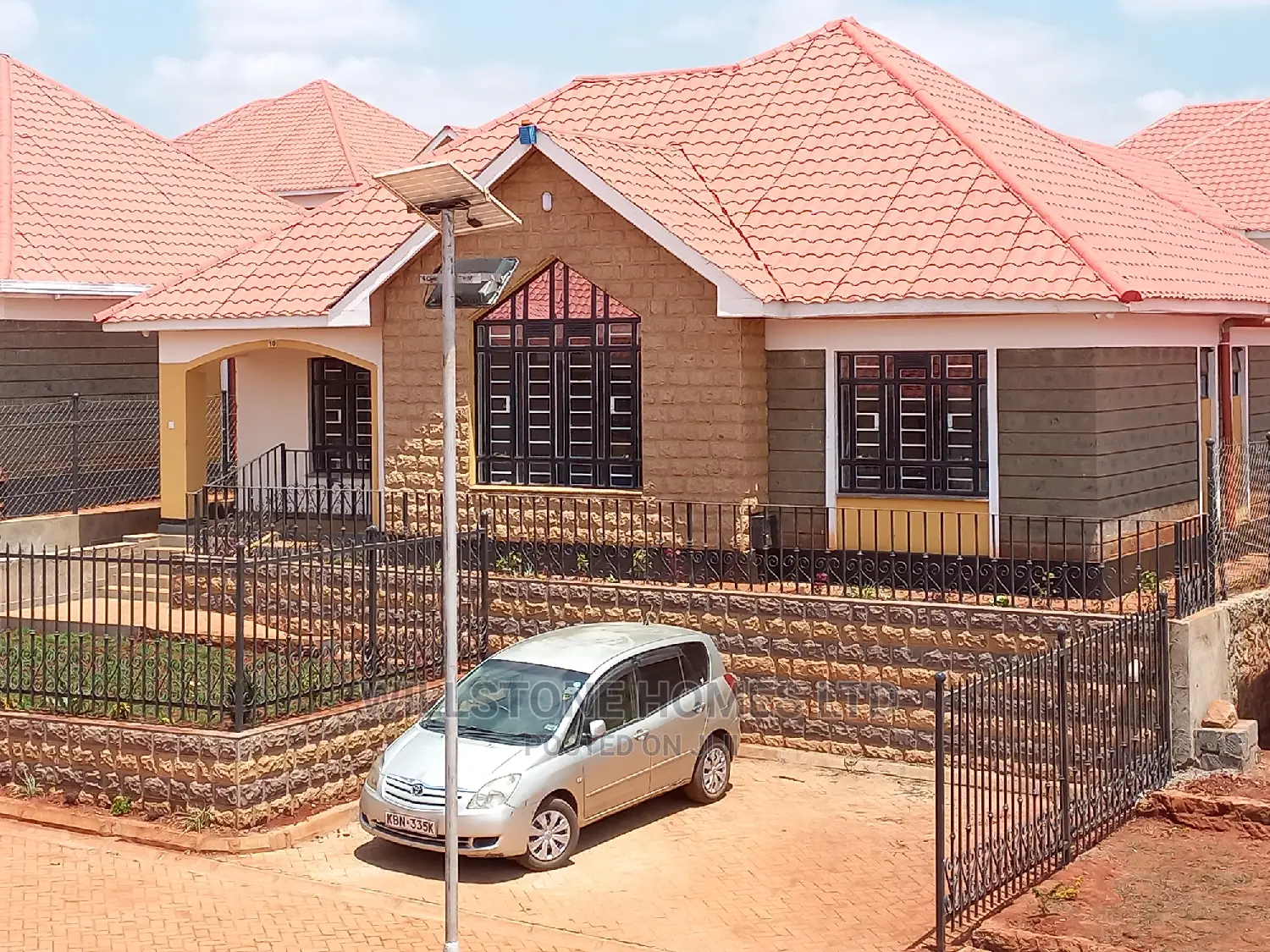 3bdrm Bungalow in Brookview Estate, Kenyatta Road / Theta for rent