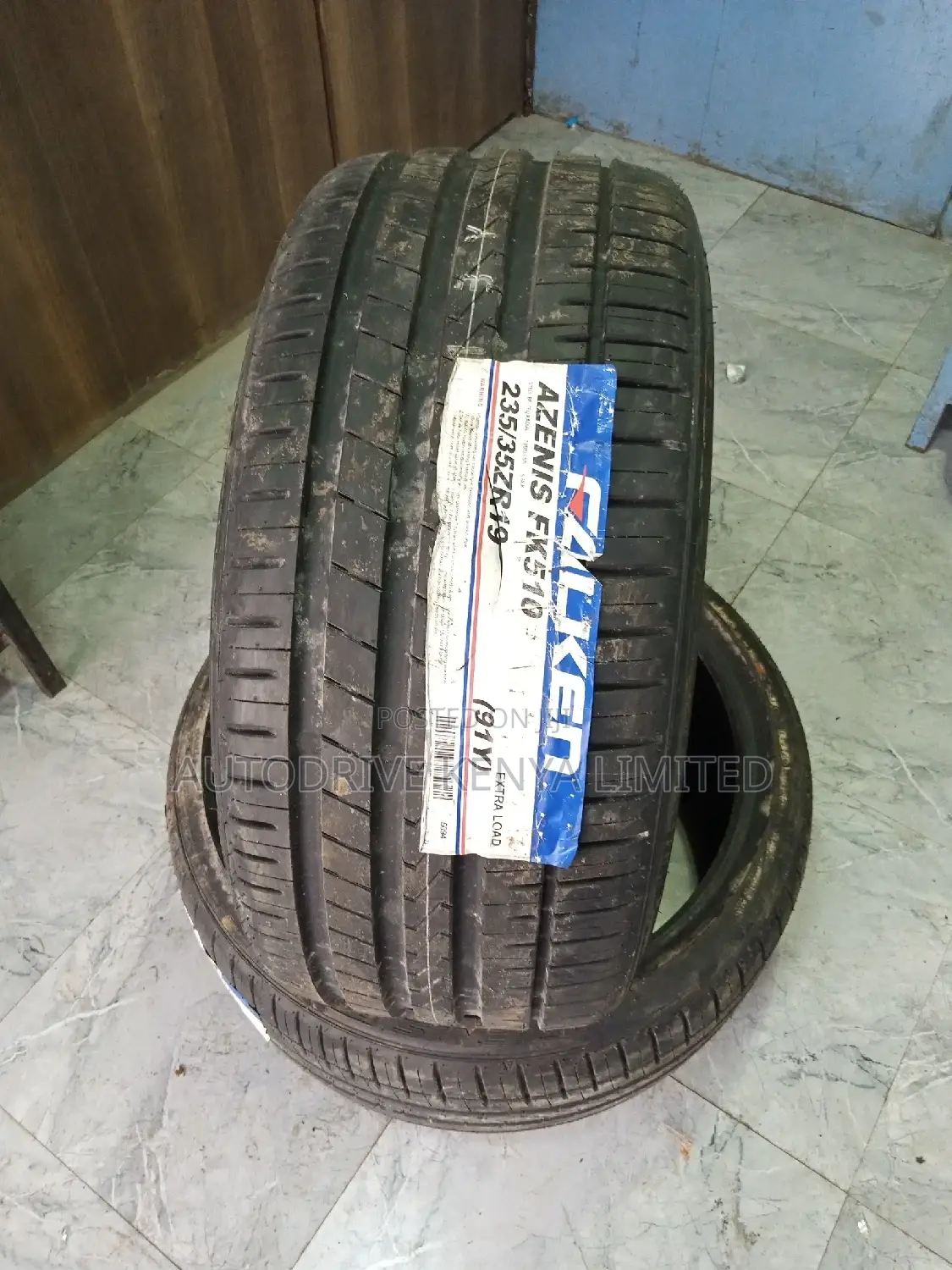 235/35r19 Falken 91Y