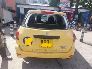 Nissan Advan 2014 Rear Windscreen