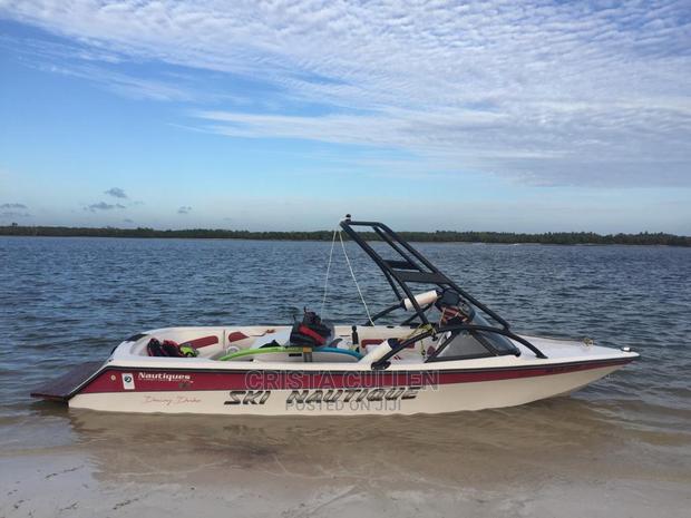 Ski Nautique Inboard With V8 Ford 351cu Engine - thumbnail 4