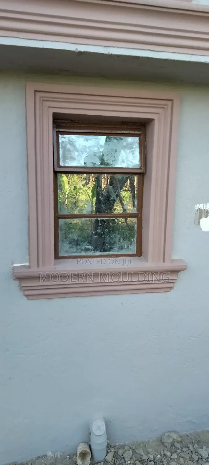 Classic Moulding And Decorations