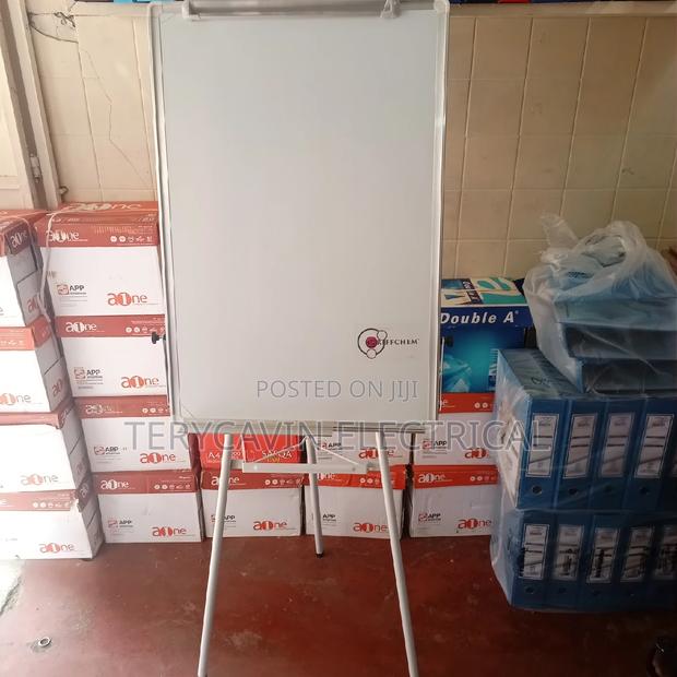 With Stand White Board 90cm by 60 Cm
