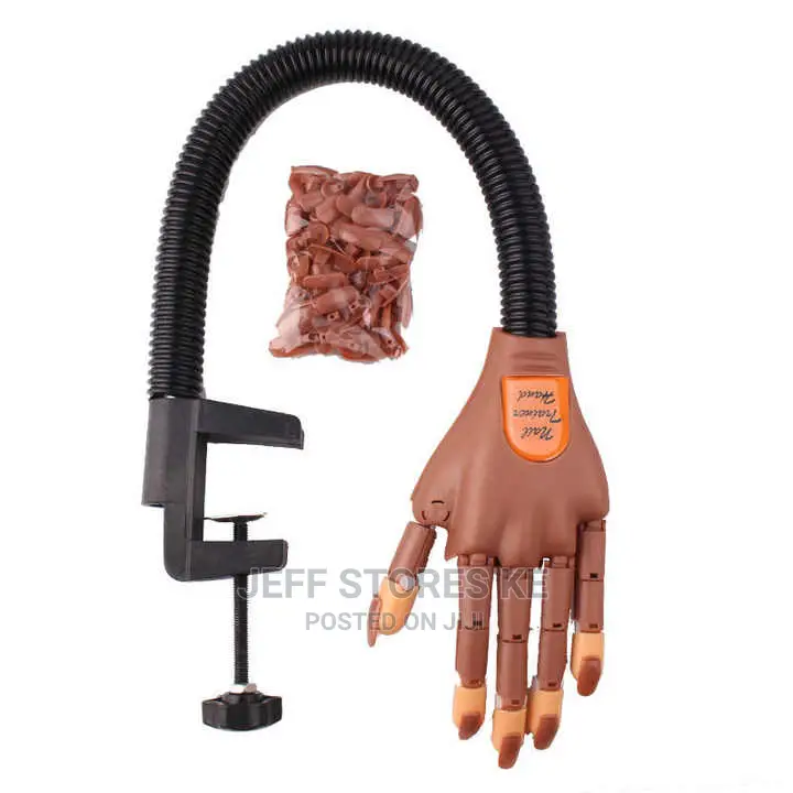 Flexible Movable Training Dummy for Nails