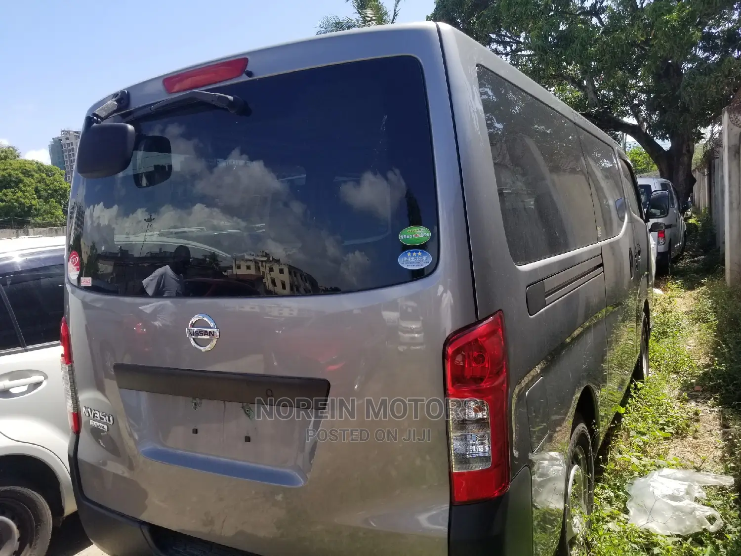 Nissan NV3500 2015 Gray