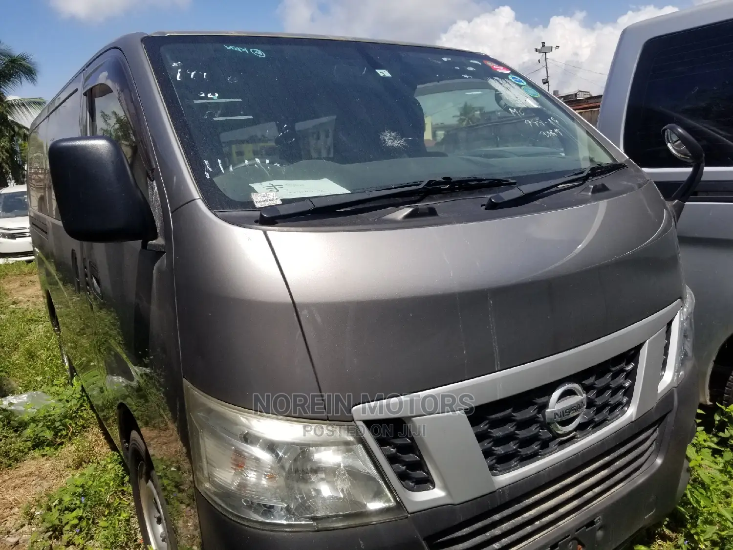 Nissan NV3500 2015 Gray