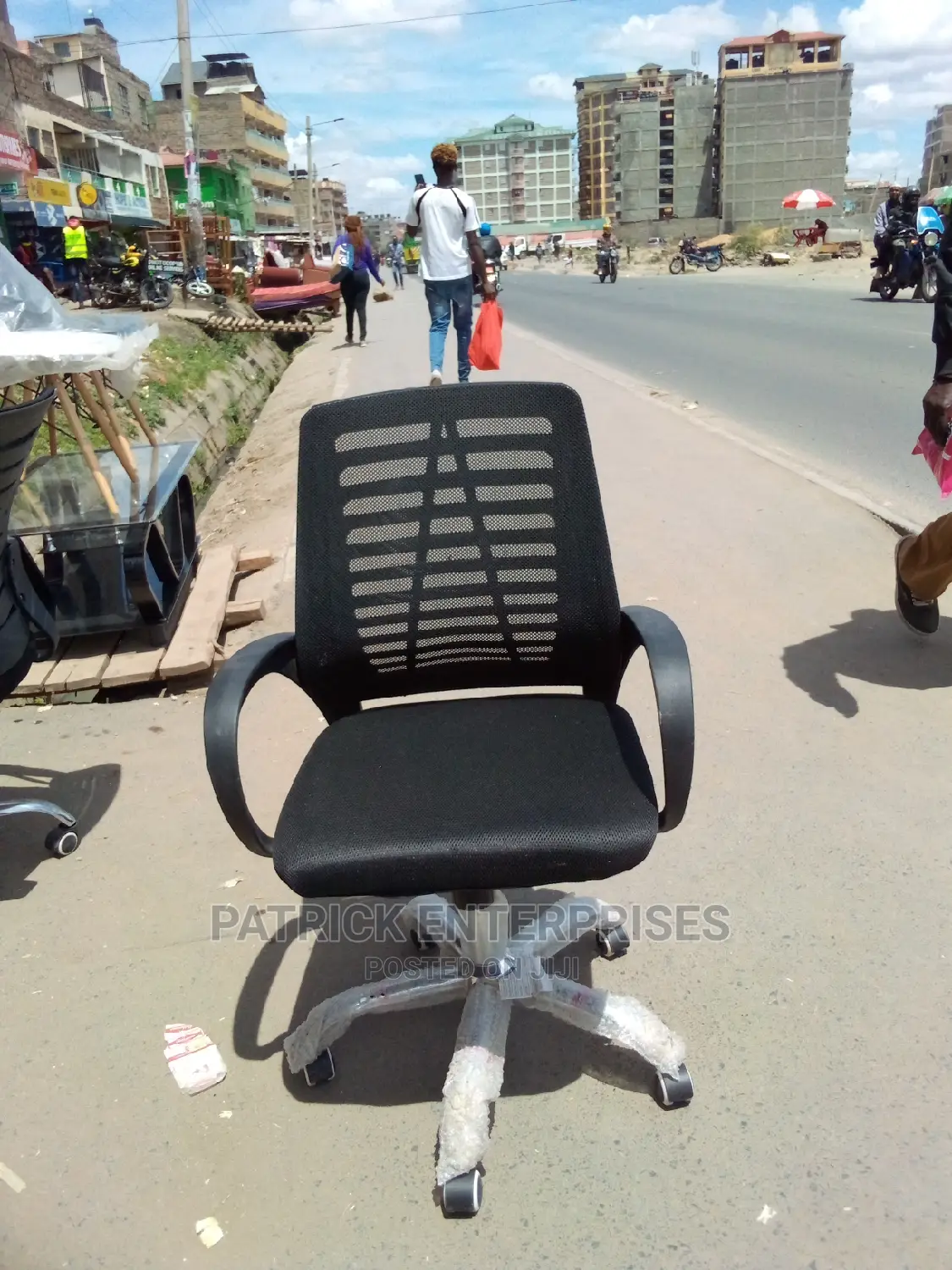Improved Secretariat Office Chair