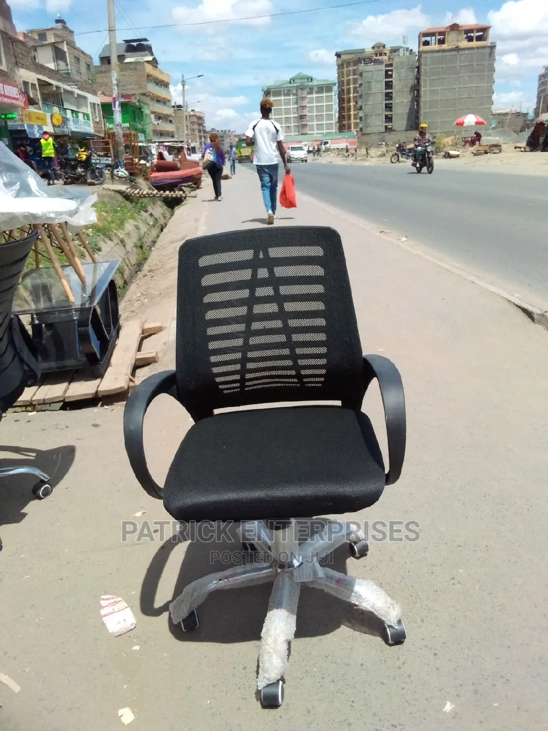 Improved Secretariat Office Chair