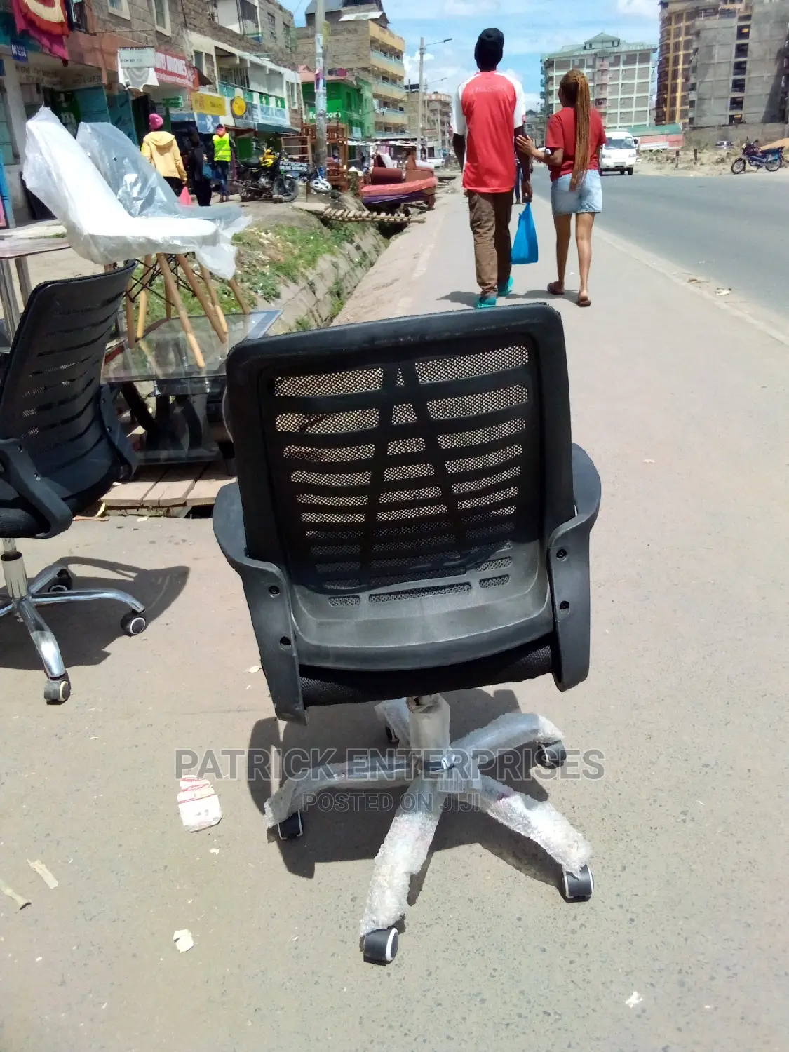 Improved Secretariat Office Chair
