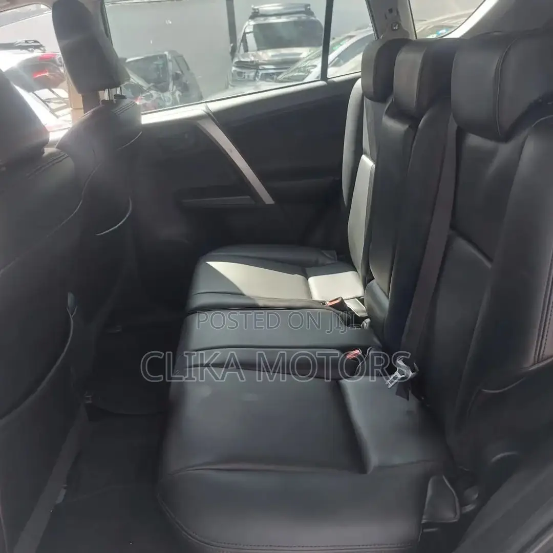 Toyota RAV4 2016 Gray