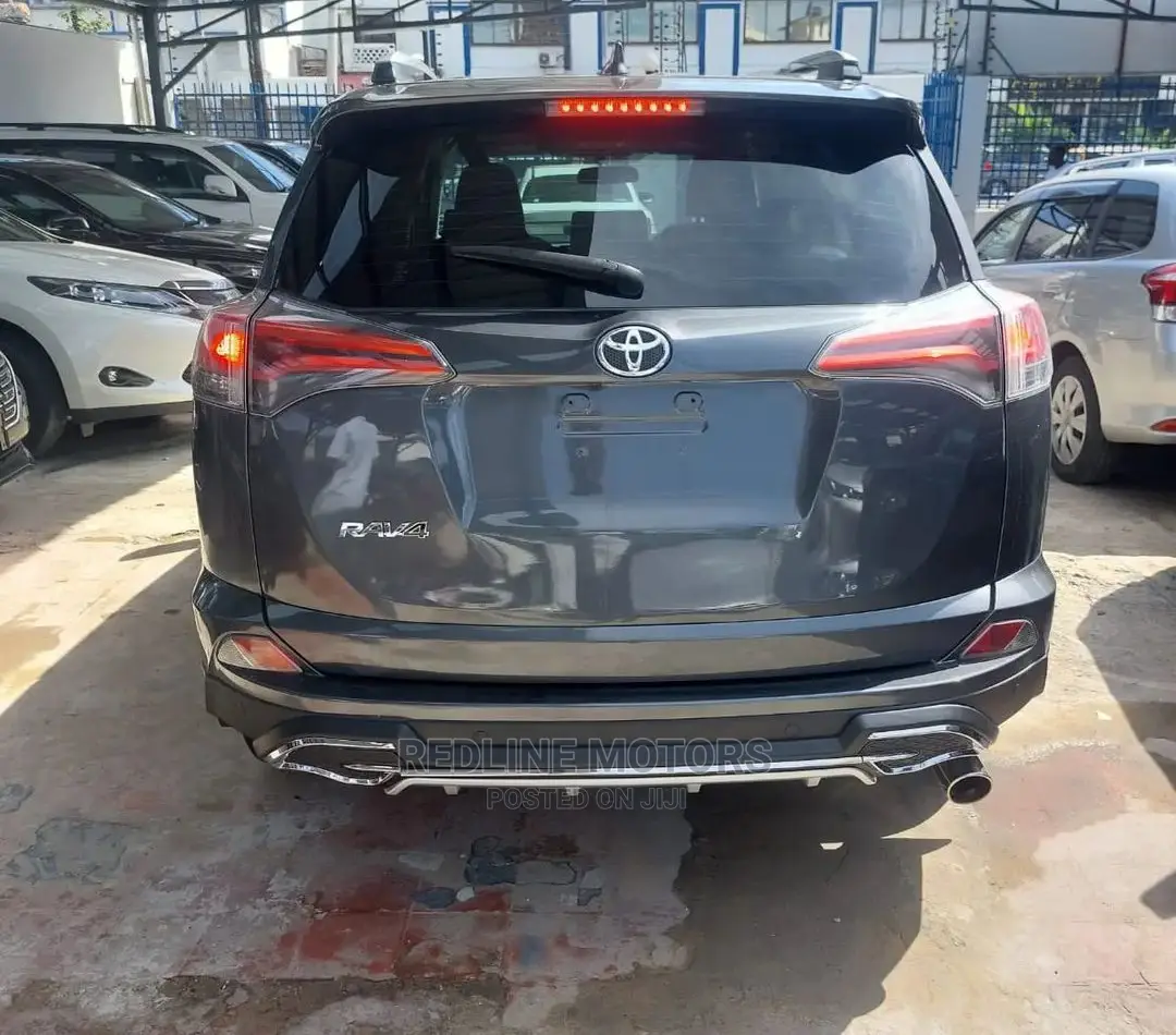 Toyota RAV4 2016 Gray