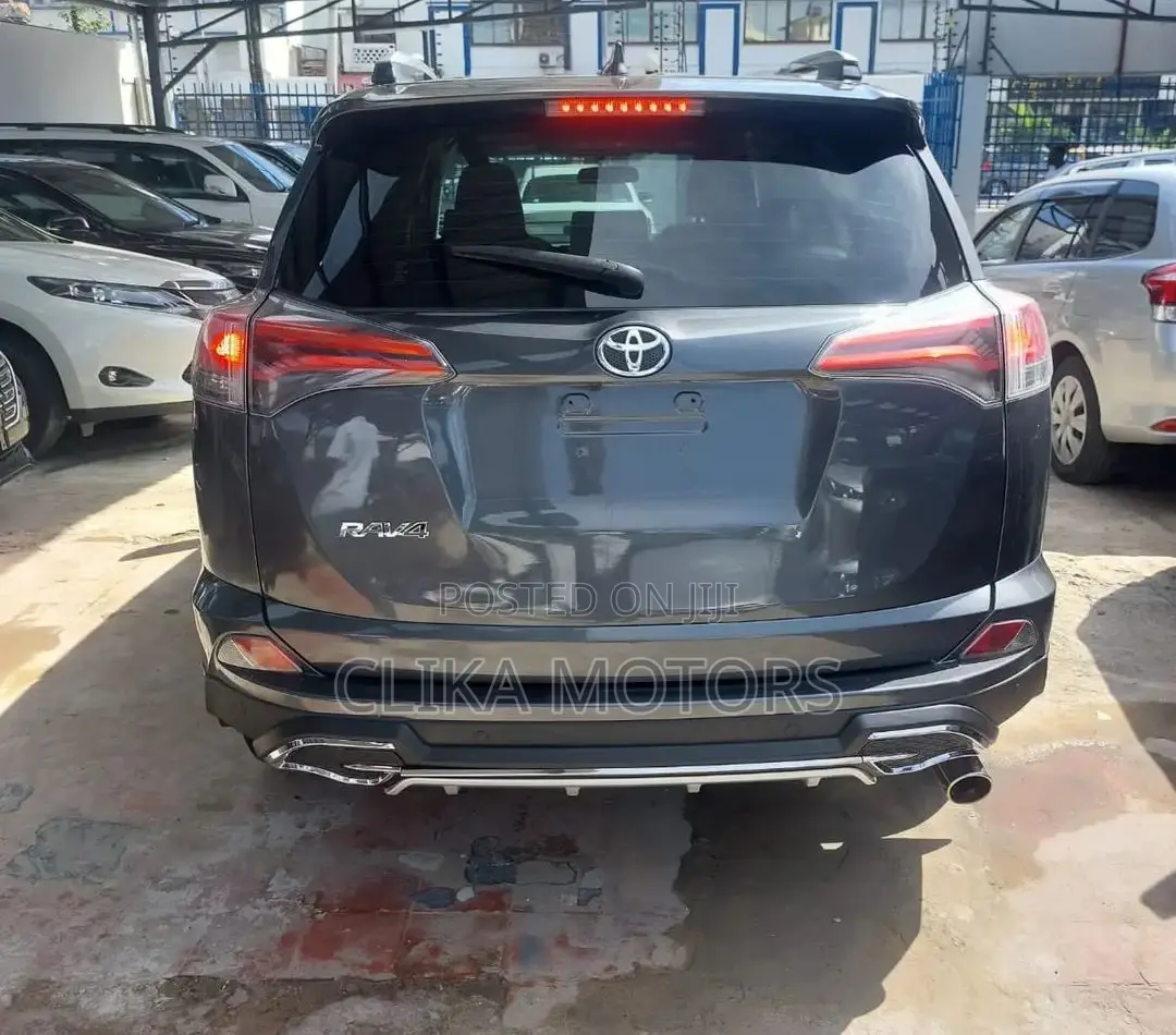 Toyota RAV4 2016 Gray