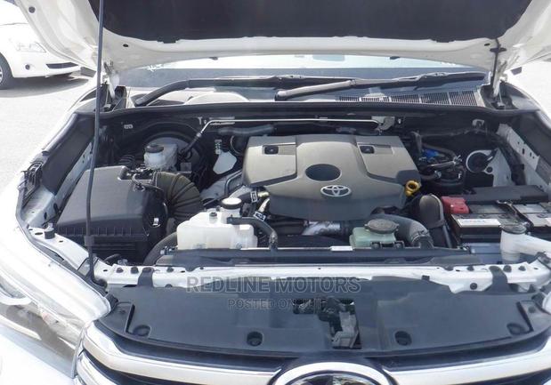 Toyota Hilux 2018 White - thumbnail 6