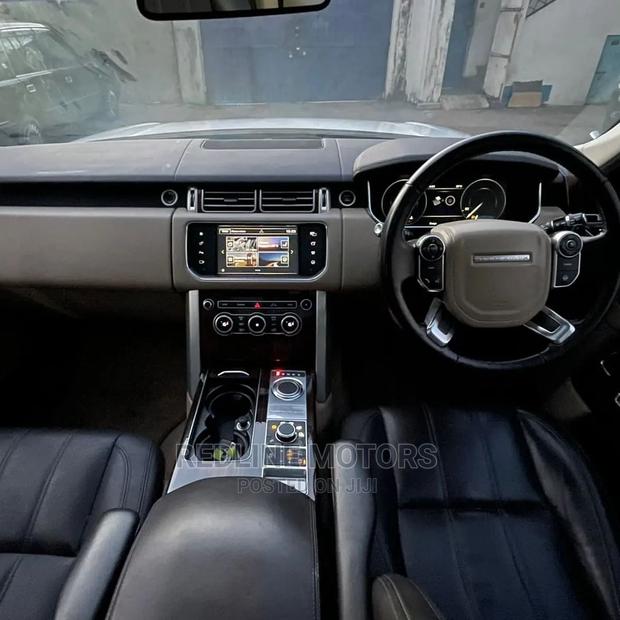 Land Rover Range Rover Vogue 2016 White - thumbnail 5