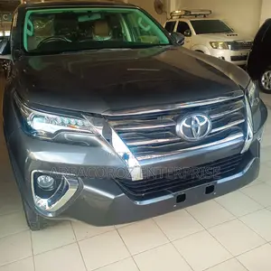 Toyota Fortuner 2017 Black