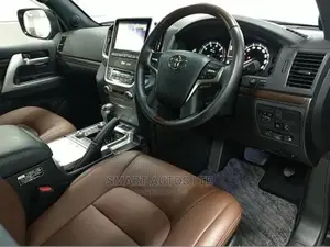 Toyota Land Cruiser 2016 Black
