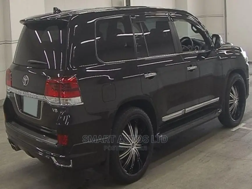 Toyota Land Cruiser 2016 Black