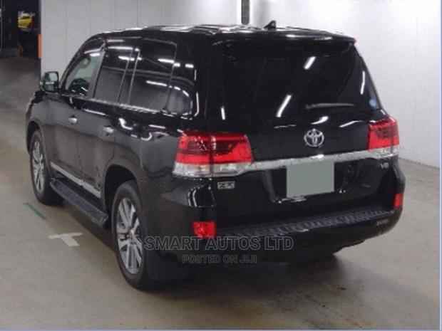 Toyota Land Cruiser 2016 Black - thumbnail 2