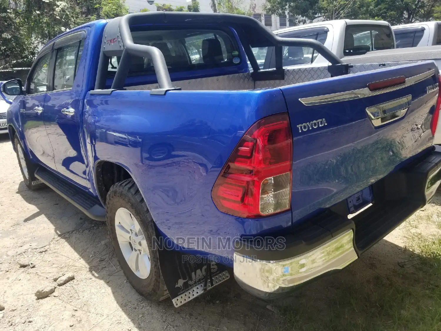 Toyota Hilux 2018 Blue