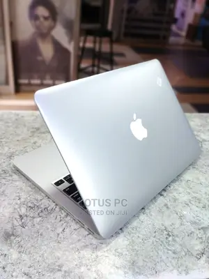 Laptop Apple MacBook Pro 2015 16GB Intel Core I7 SSD 256GB
