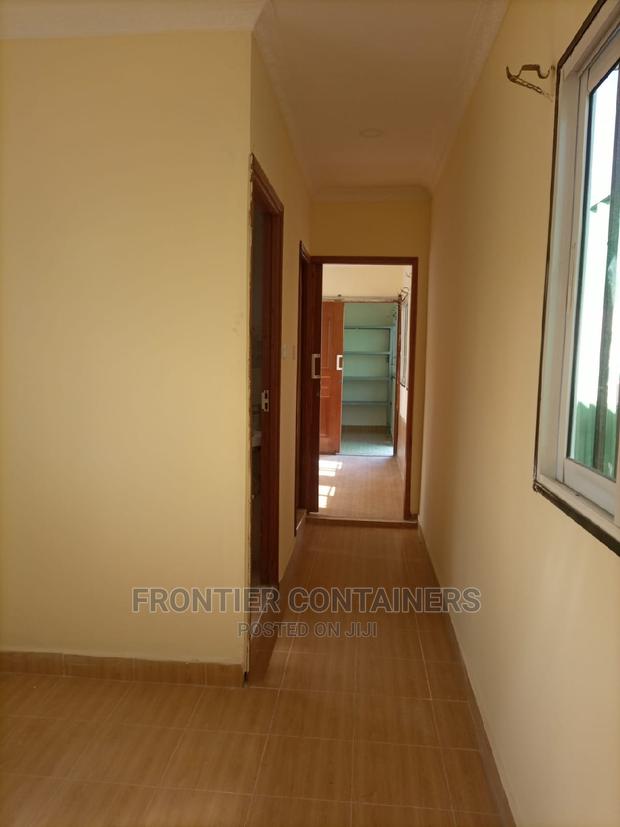 Bedsitters - thumbnail 4