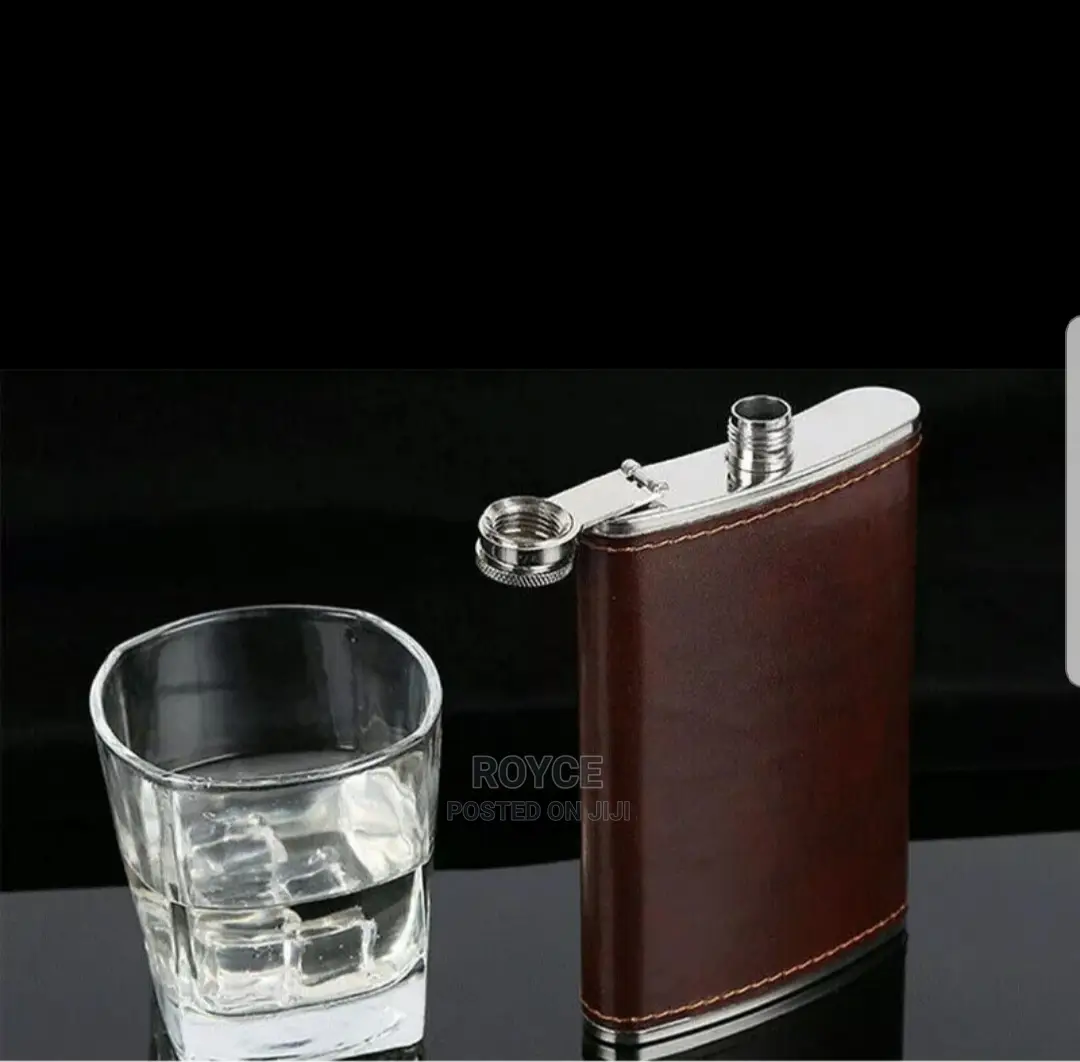 Whiskey Hip Flask With 2 Tot Glasses -200ml