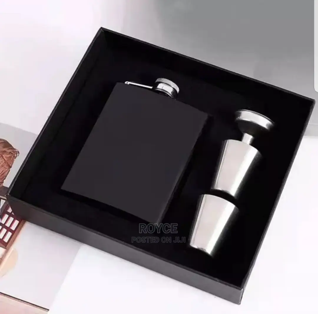 Whiskey Hip Flask With 2 Tot Glasses -200ml