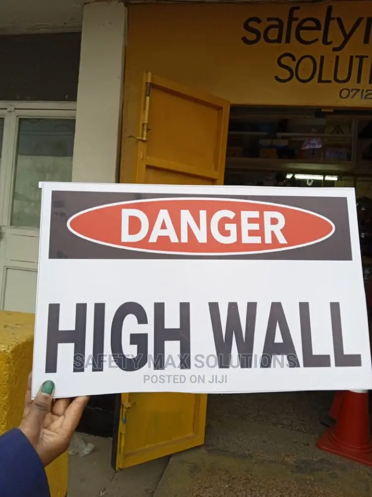 Signages / Board Signages
