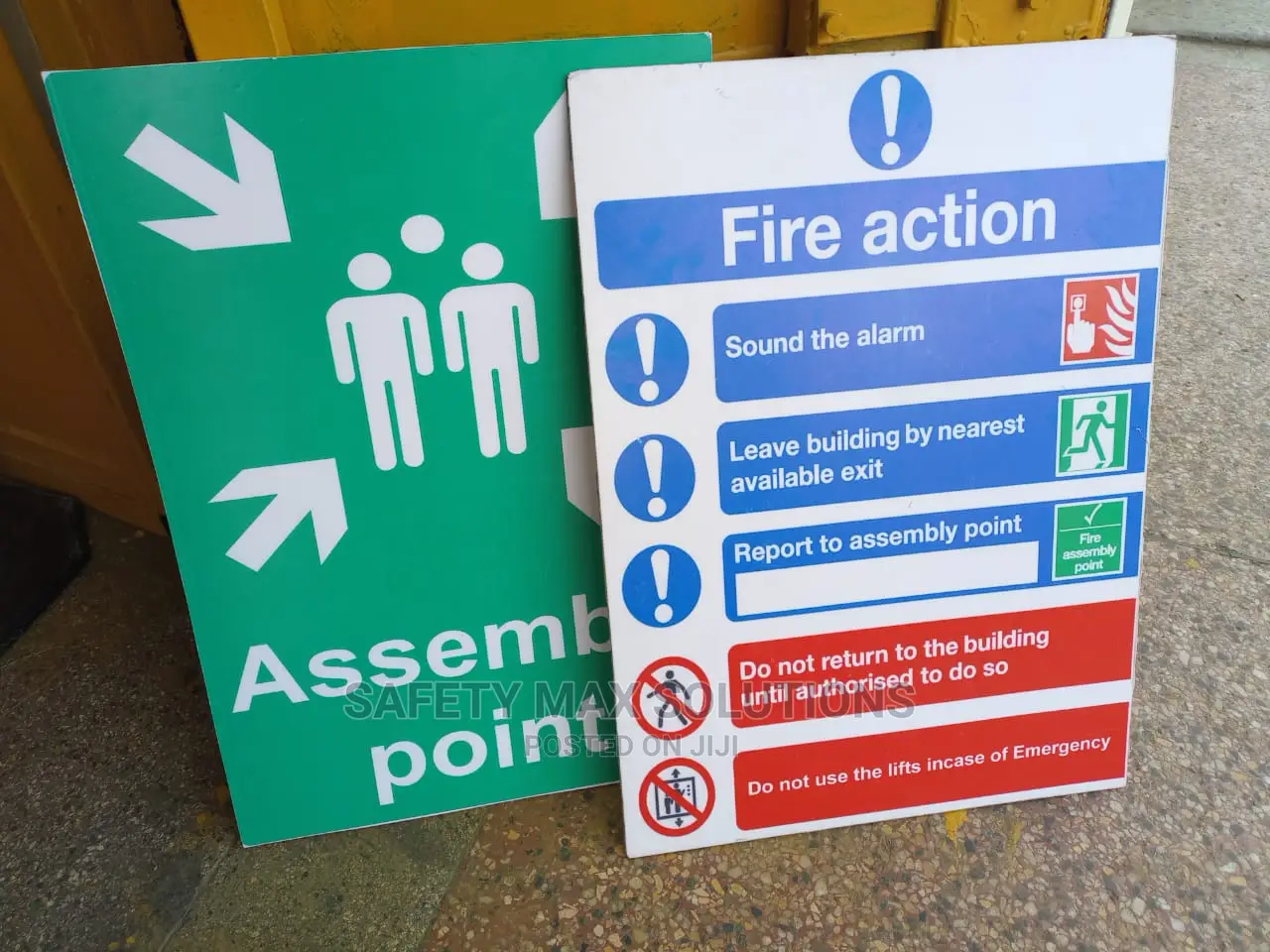 Signages / Board Signages
