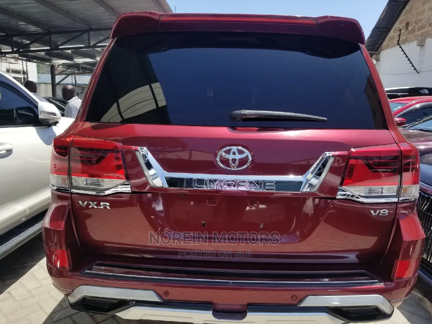 Toyota Land Cruiser 5.7 V8 VXR 2016 Red