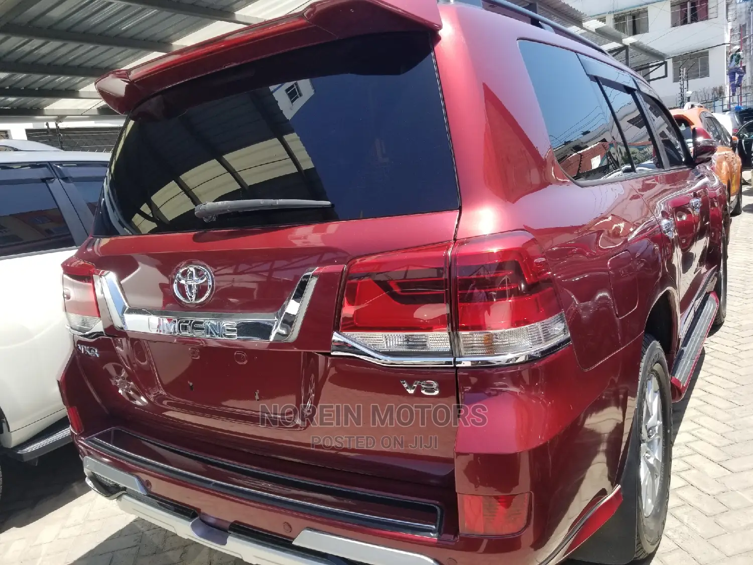 Toyota Land Cruiser 5.7 V8 VXR 2016 Red