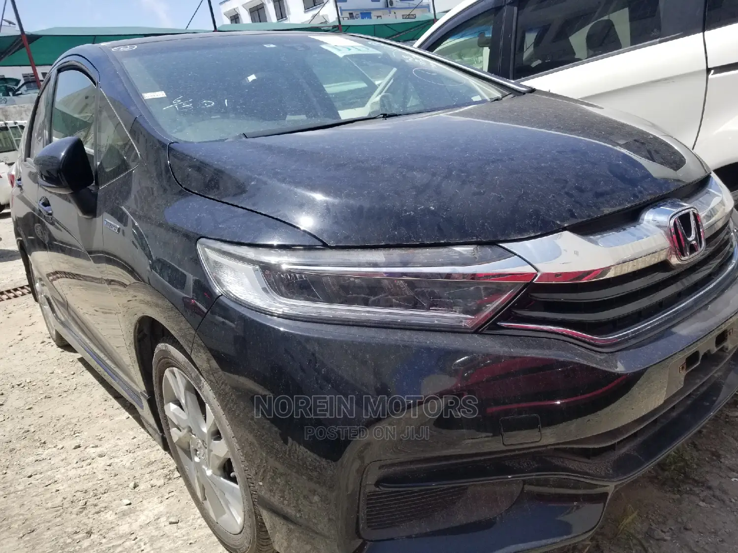 Honda Fit Shuttle 1.5 Hybrid 4WD 2015 Black