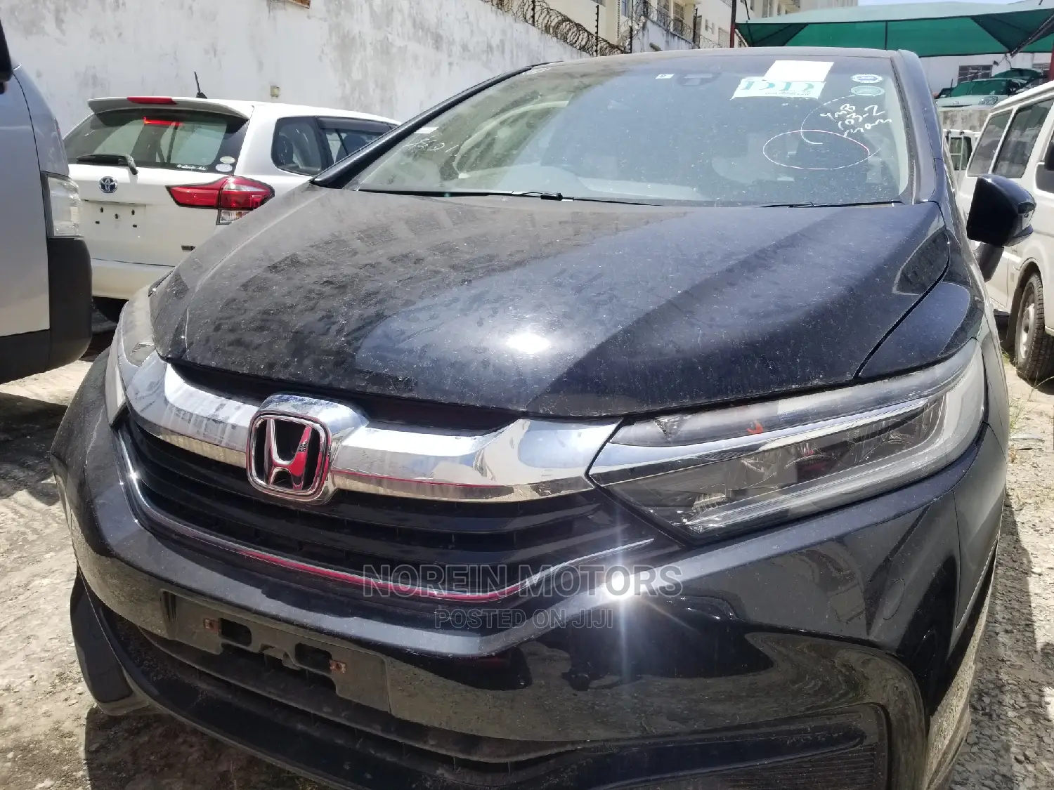 Honda Fit Shuttle 1.5 Hybrid 4WD 2015 Black
