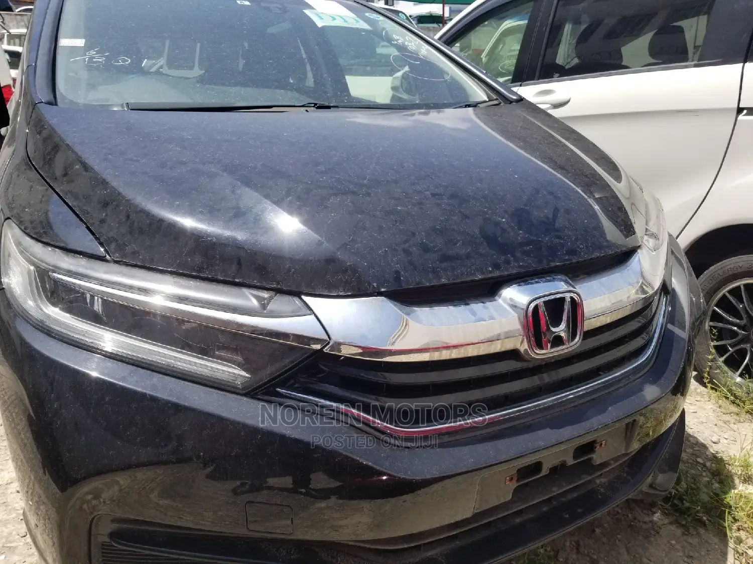 Honda Fit Shuttle 1.5 Hybrid 4WD 2015 Black