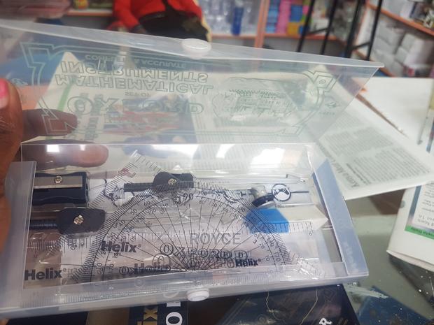 Helix Oxford Geometrical Set -Clear - thumbnail 3