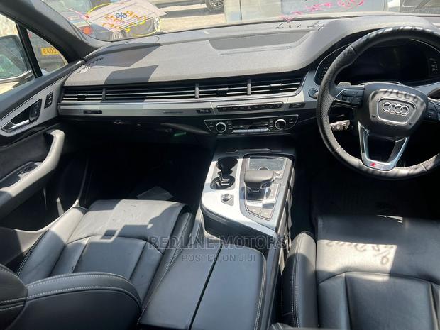 Audi Q5 2017 Black - thumbnail 5