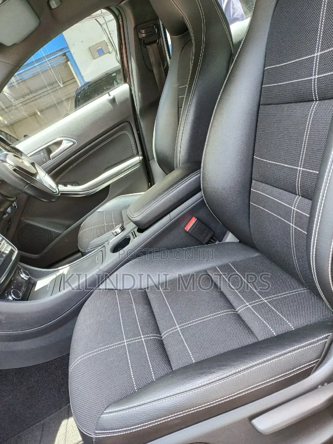 Mercedes-Benz B-Class 2015 Black