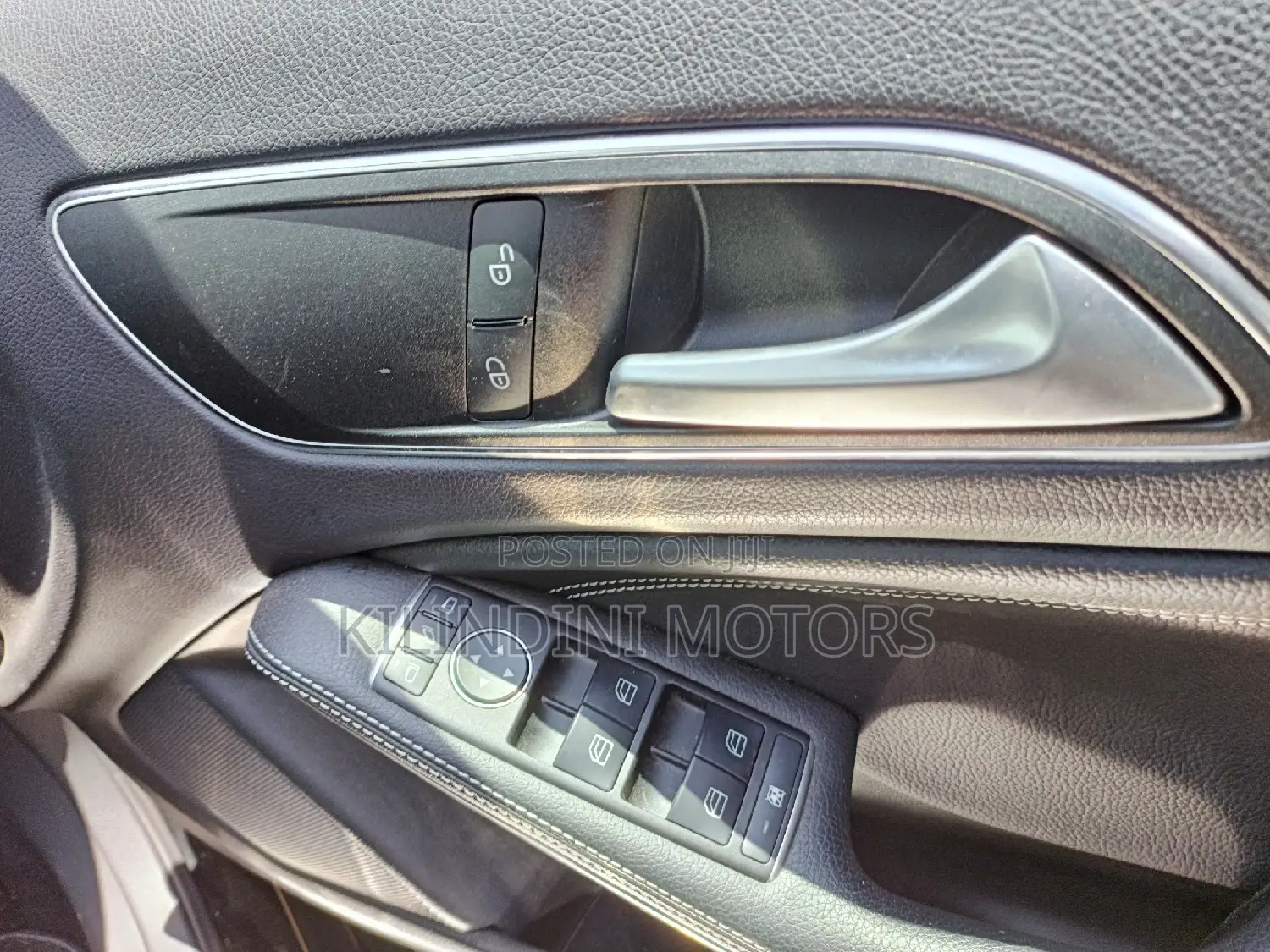 Mercedes-Benz B-Class 2015 Black