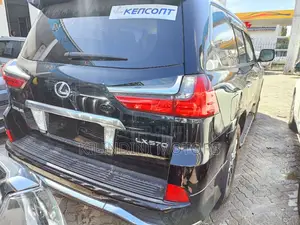 Lexus LX 2017 Black