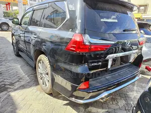 Lexus LX 2017 Black
