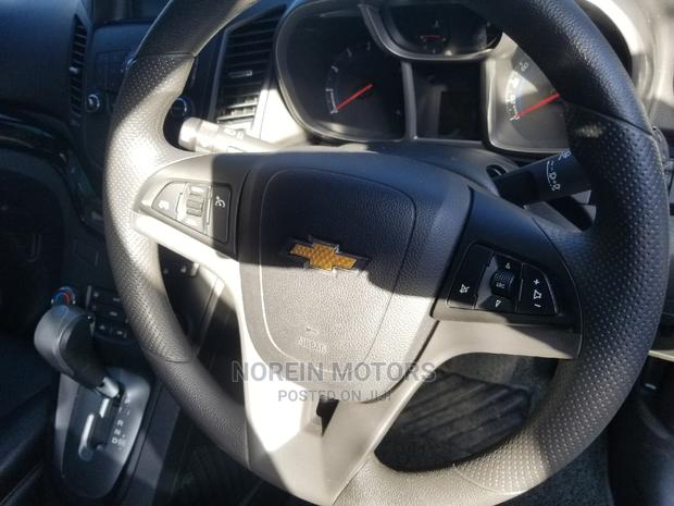 Chevrolet Orlando 2.0 2015 White - thumbnail 4