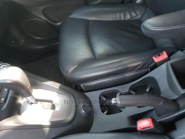 Chevrolet Orlando 2.0 2015 White - thumbnail 12