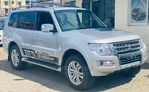 Mitsubishi Pajero 2015 Silver